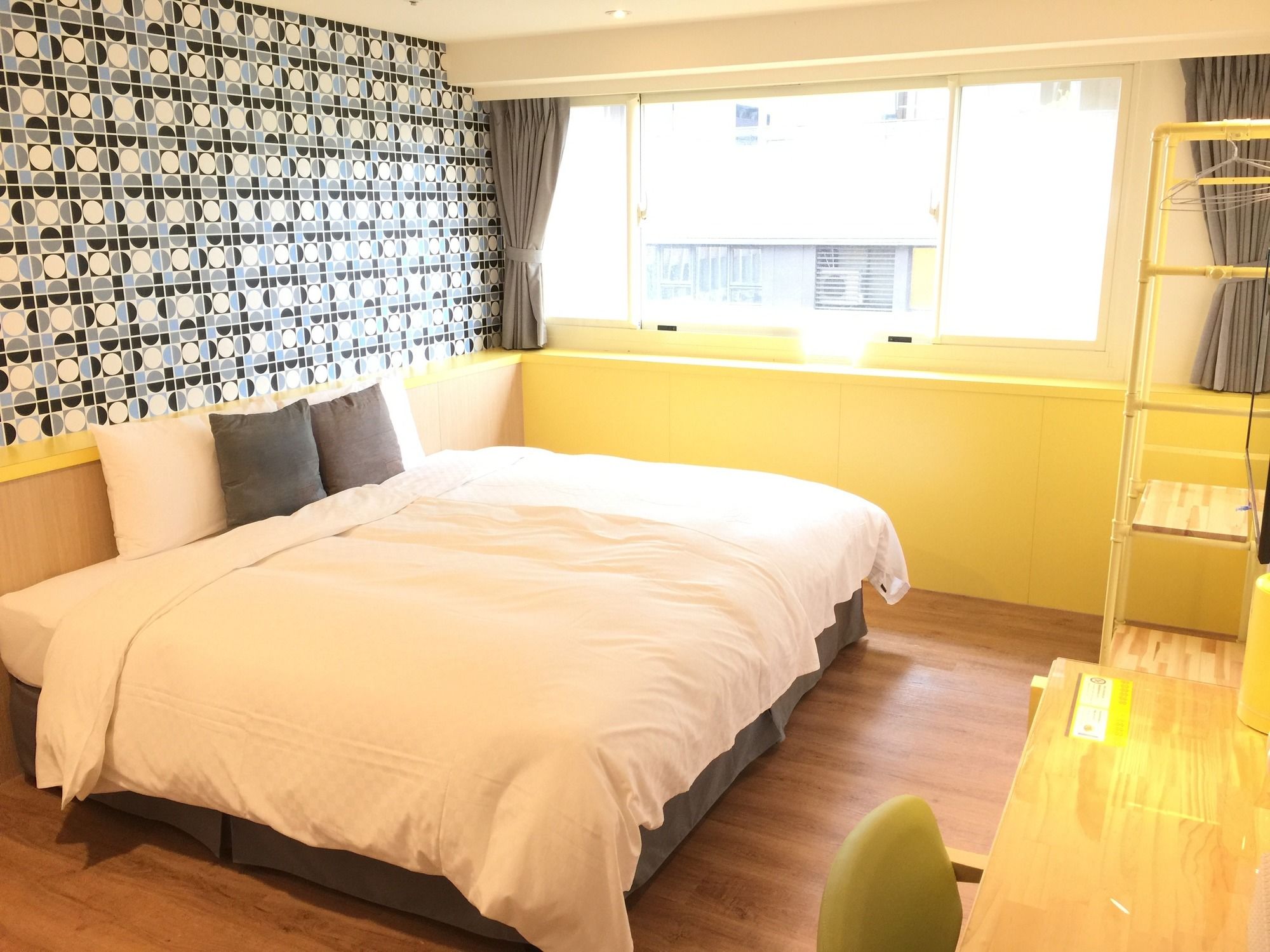 Фото Click Hotel - Ximending Branch