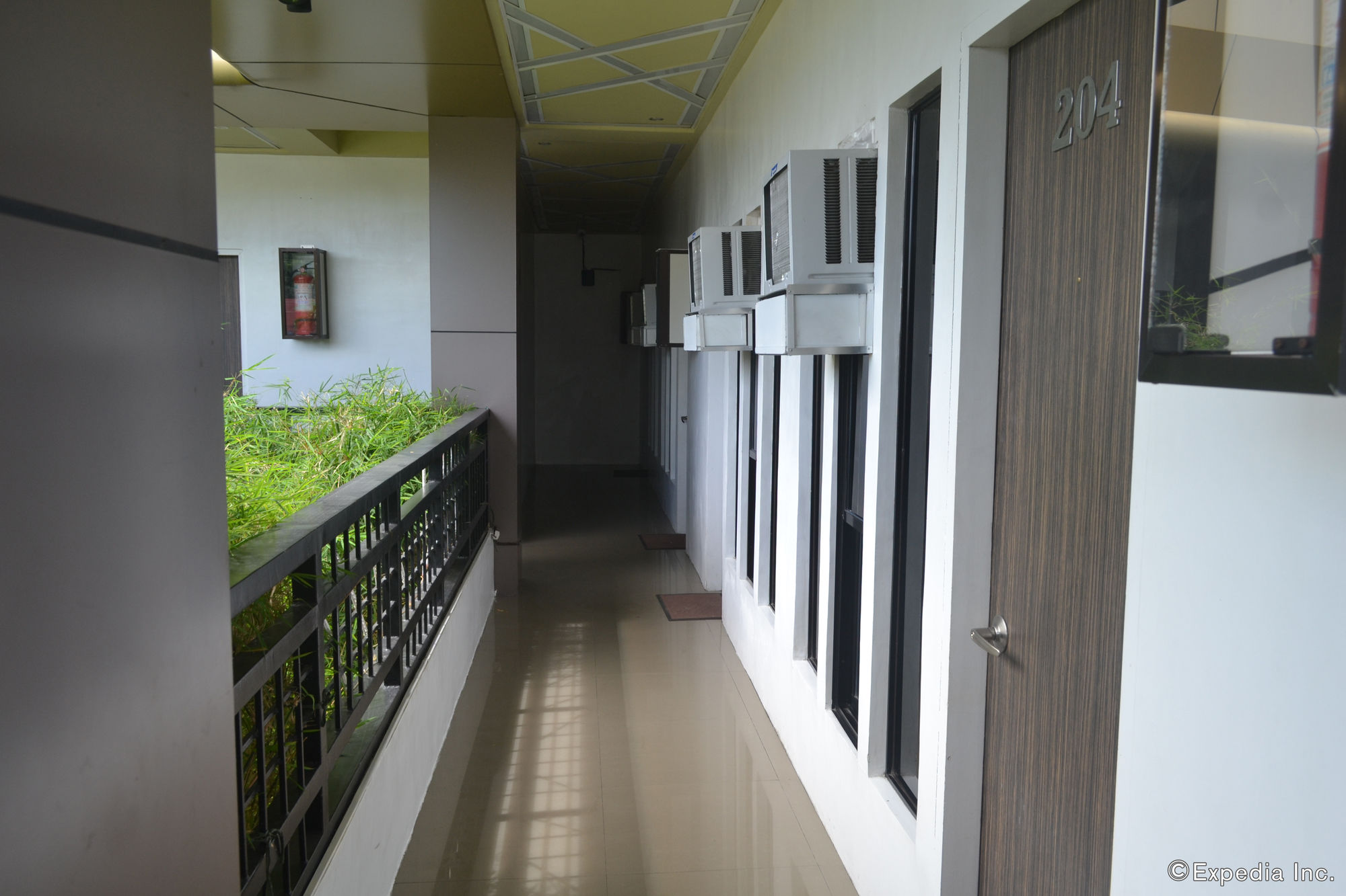 Фото Zanrock MicroHotel