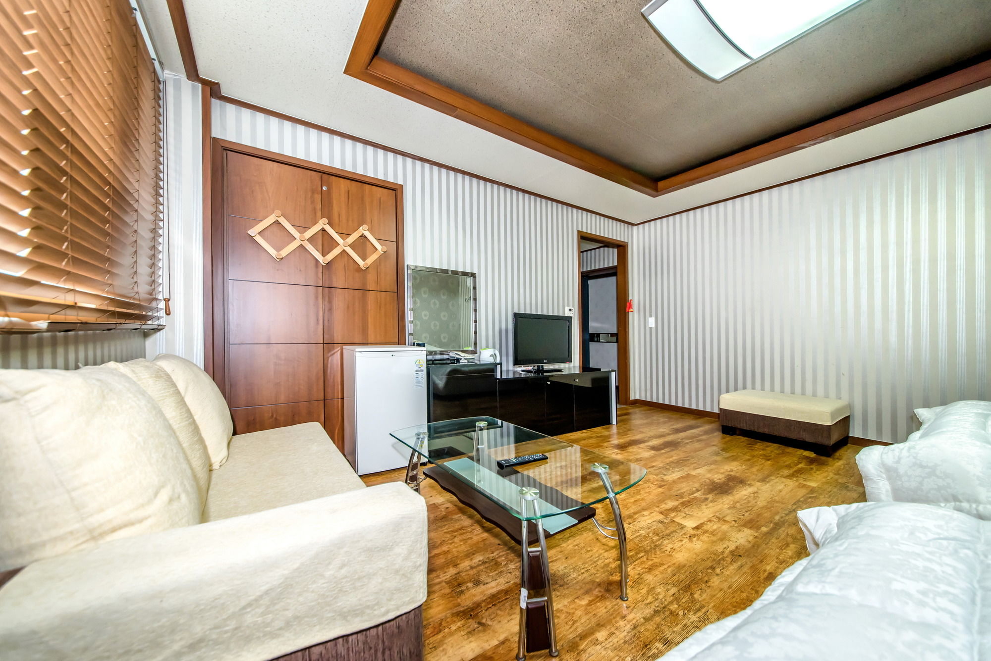 Фото Jeju International Hotel