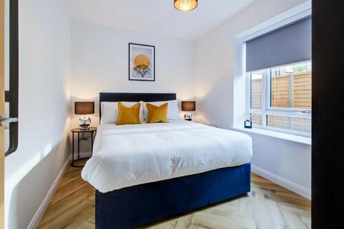 Апартаменты Hybrid Resi - Mitcham в Лондоне