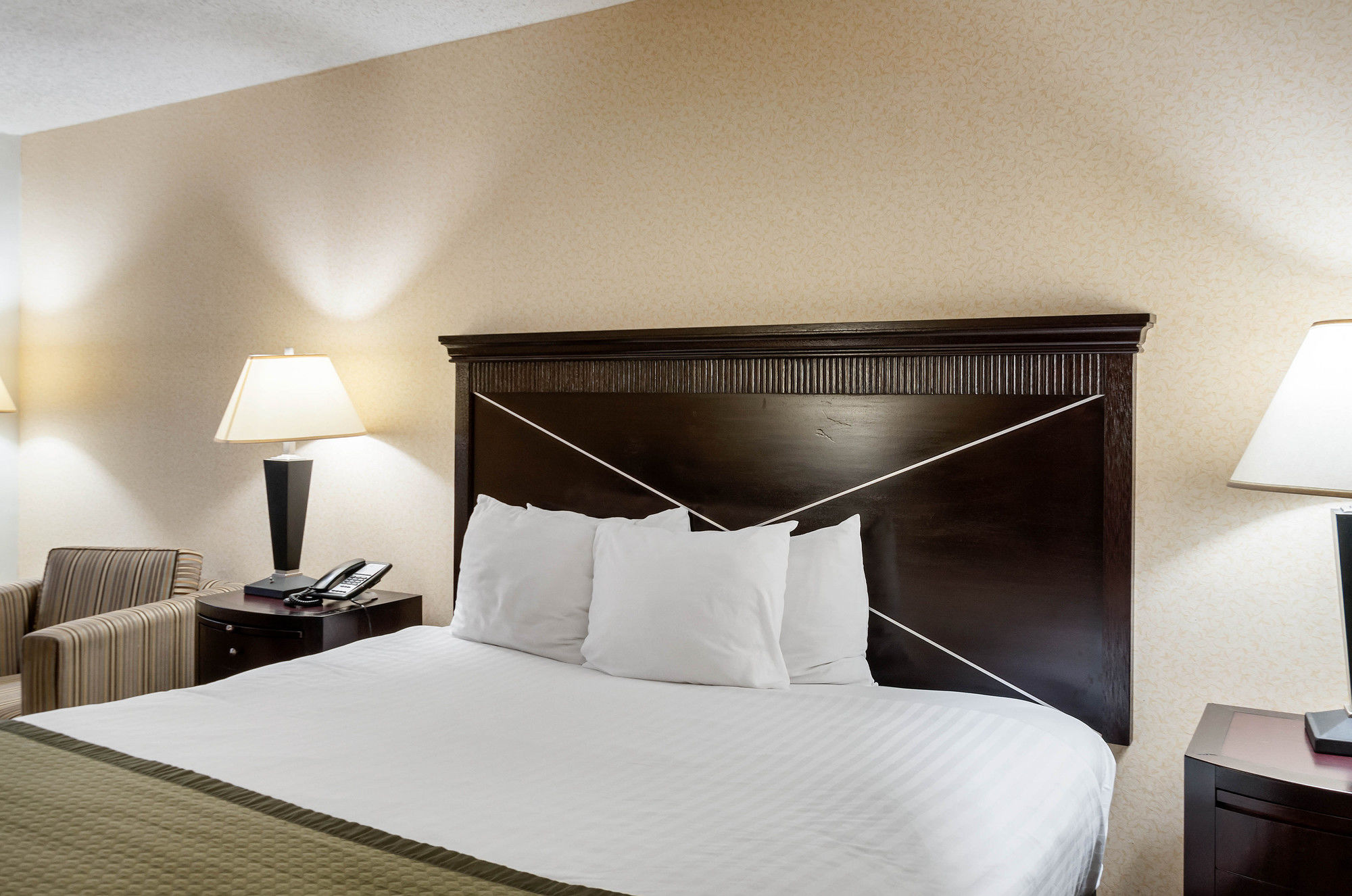 Фото Quality Inn Windsor Mill