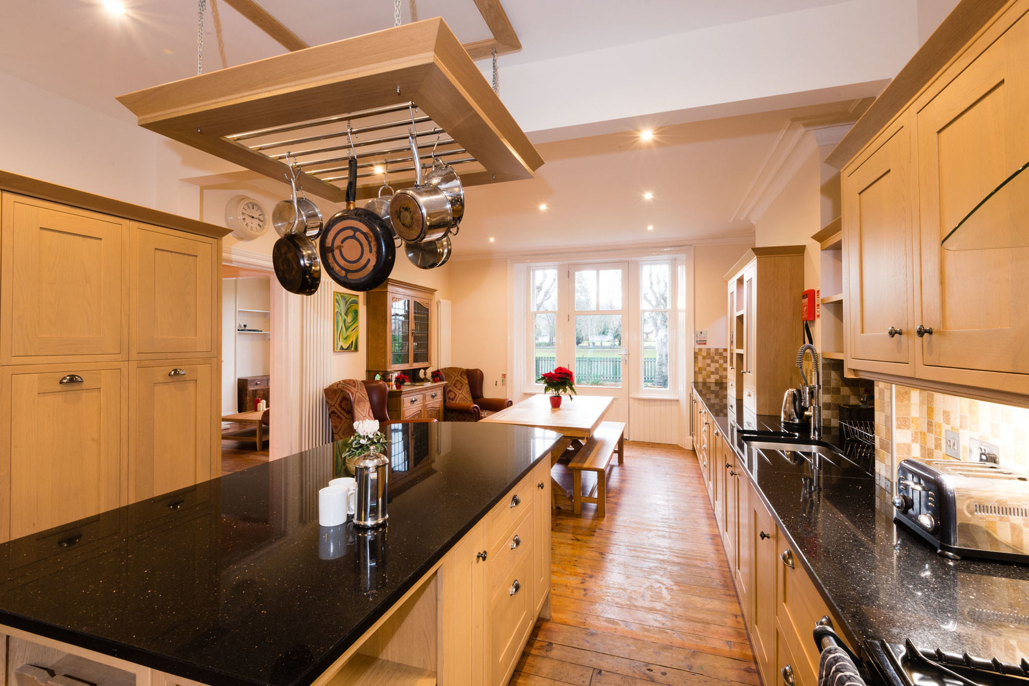 Фото River House