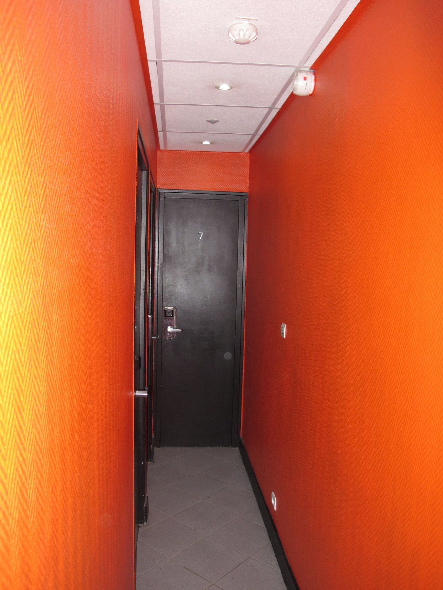 Фото Peace and Love Hostel - Hostel Paris