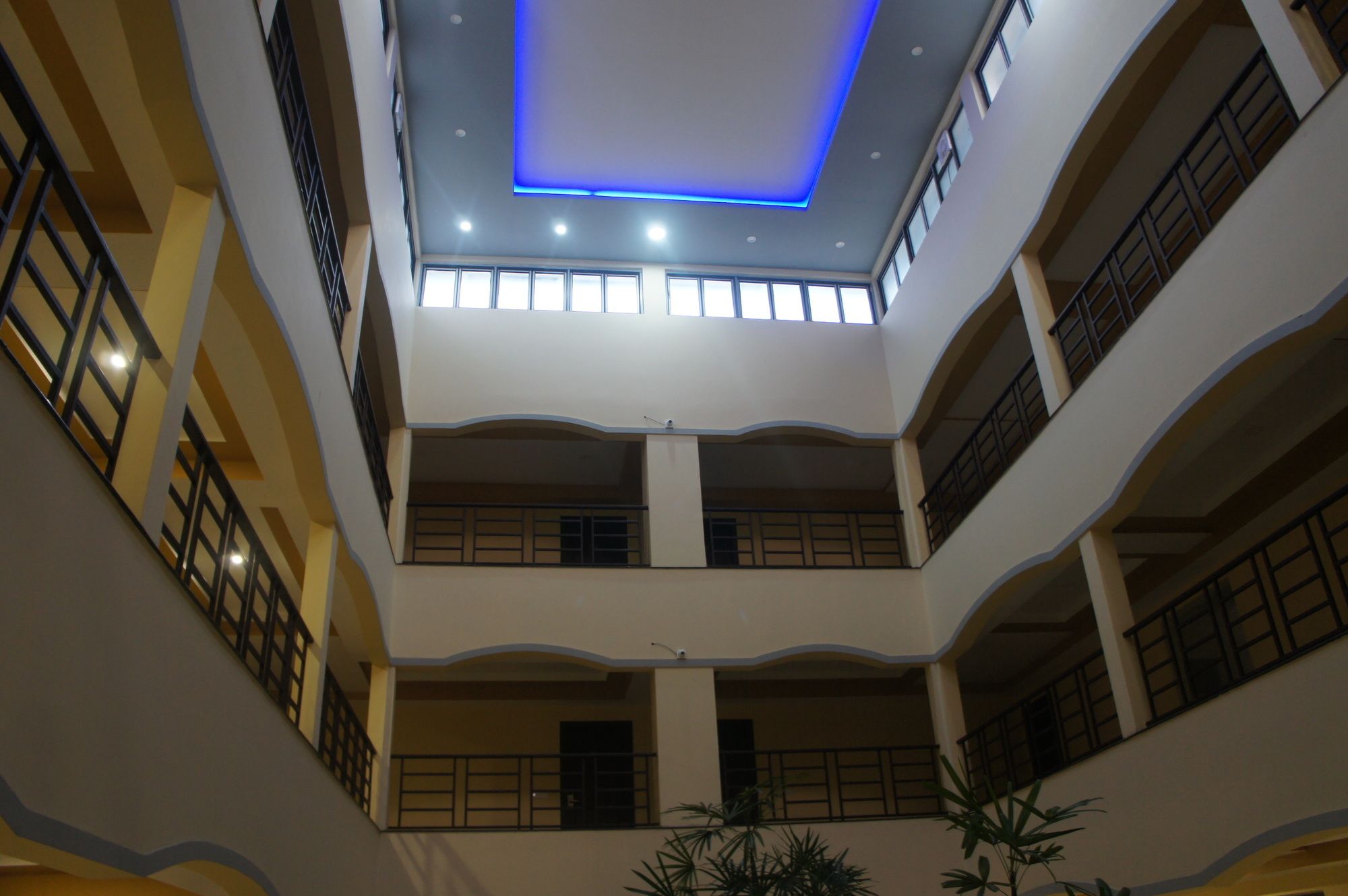 Фото 14954576567