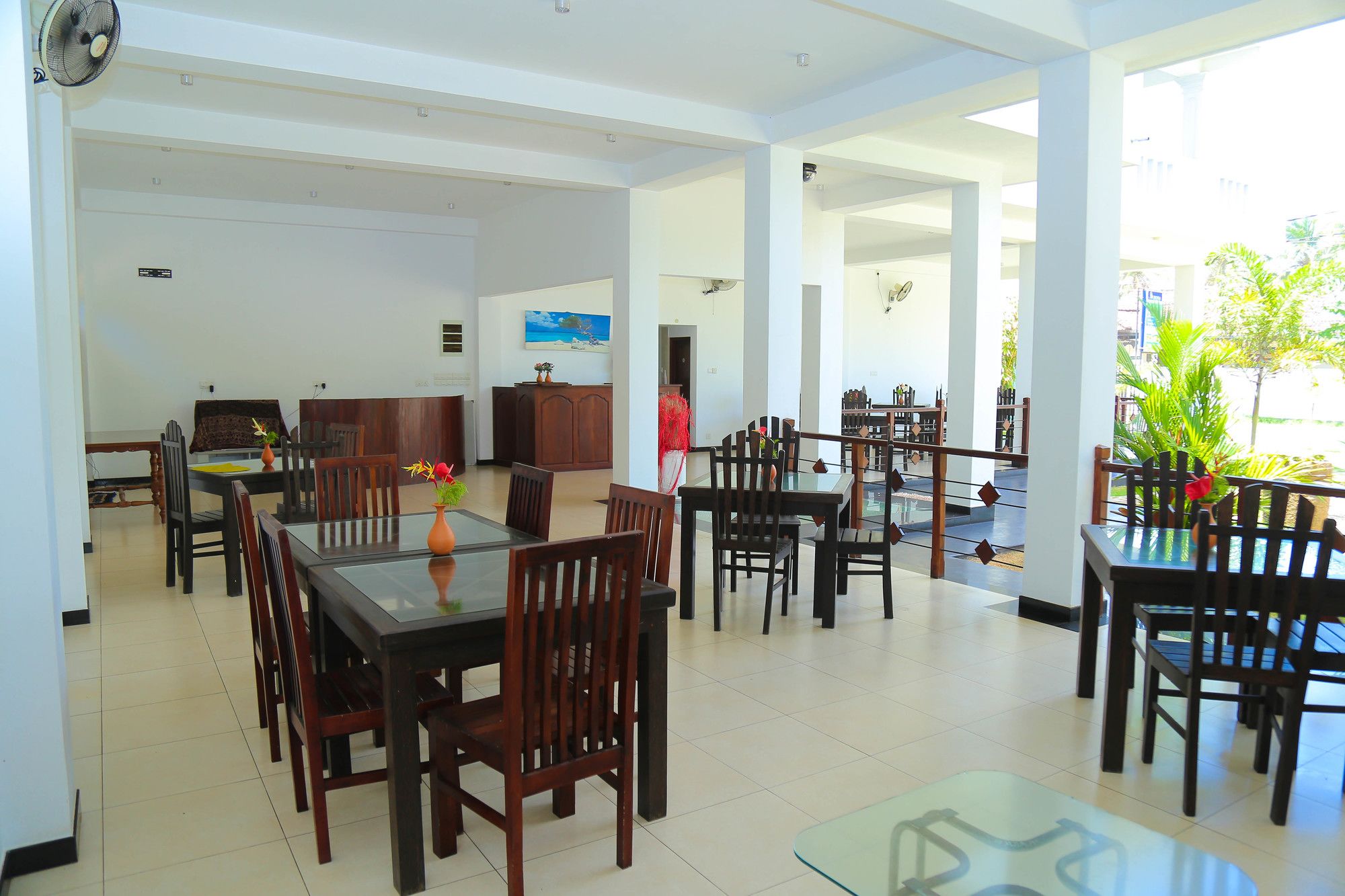 Фото Aurora Hotel & Restaurant