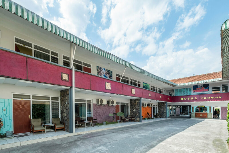 Гостиница Oyo 1970 Hotel Priangan в Тасикмалая