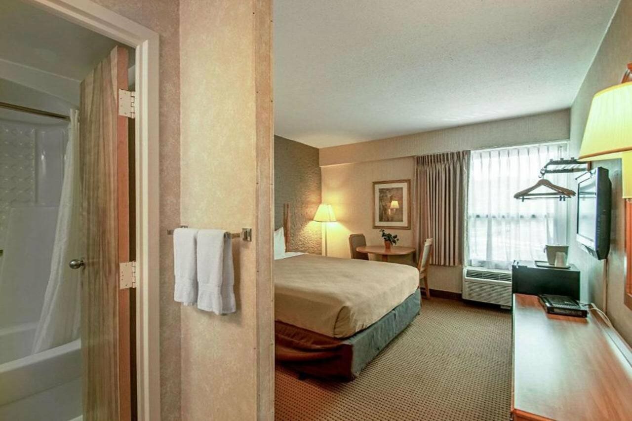 Фото Econo Lodge Metro