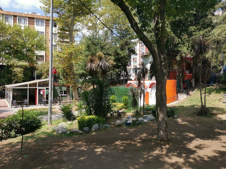 الغابات Sehit Yildirim Ozbir Park ، اسطنبول، صورة