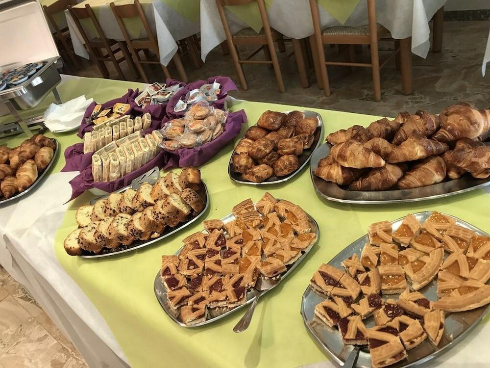 Фото Hotel Villa Iris