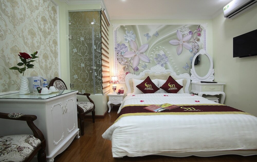 Фото My Moon Hotel