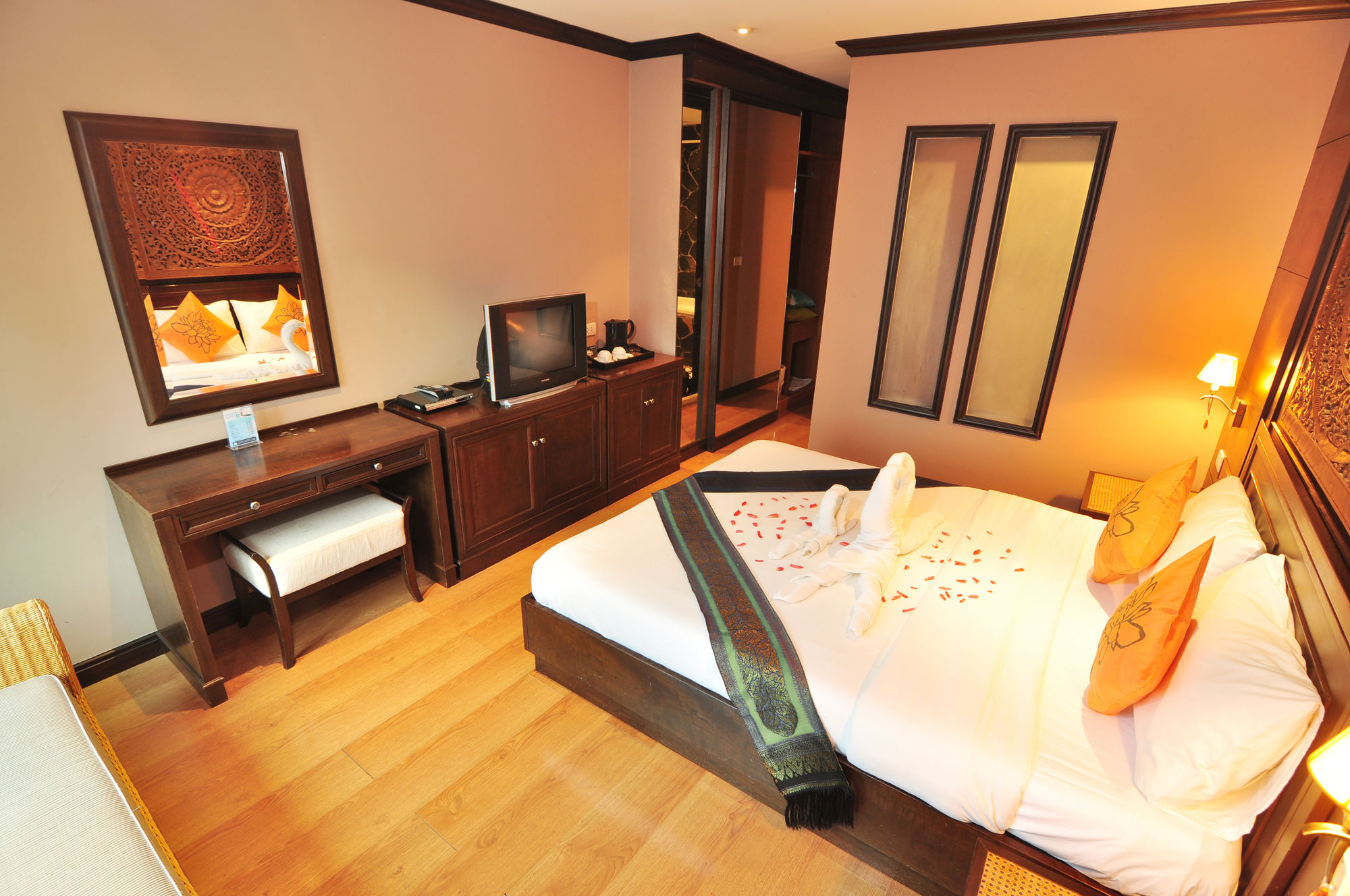 Фото Baan Sukhumvit Soi 18