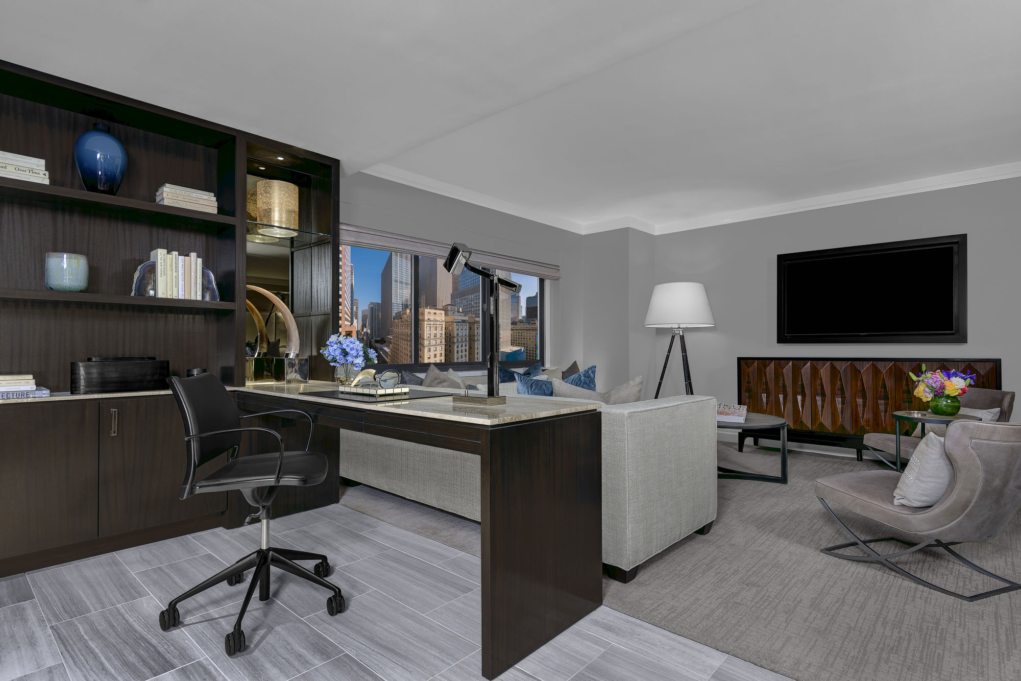 Фото Executive Class at Mts Hotel