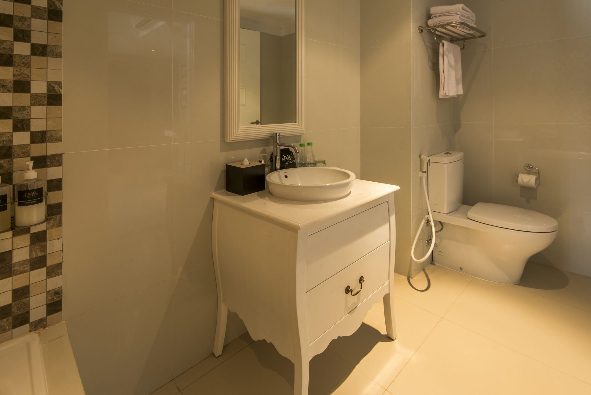 Фото Yan's House Hotel