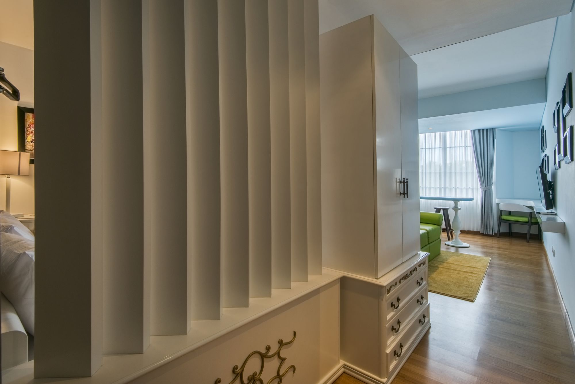 Фото Yan's House Hotel