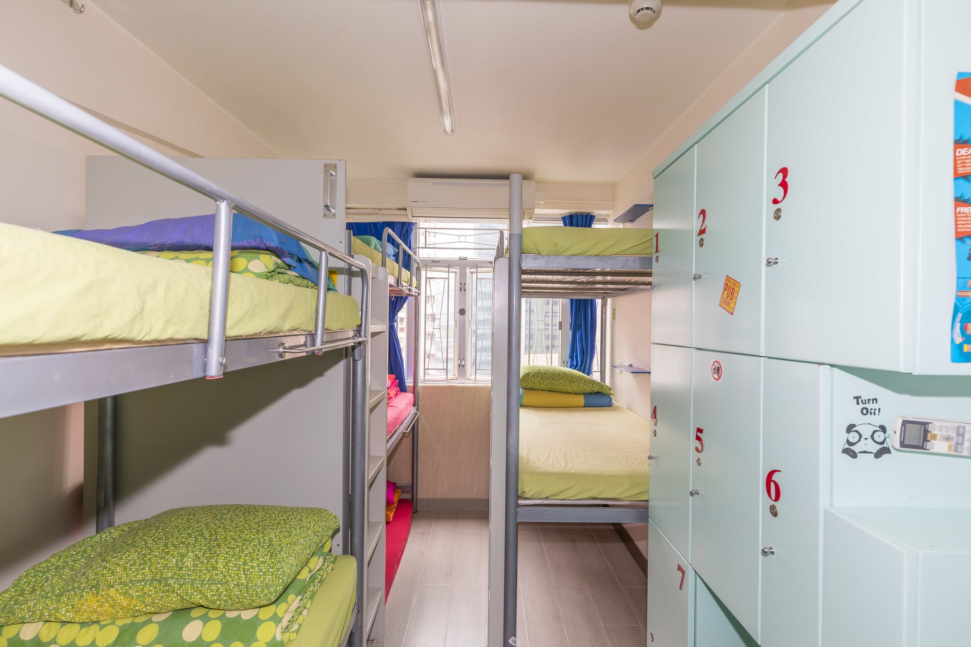 Фото Check Inn HK