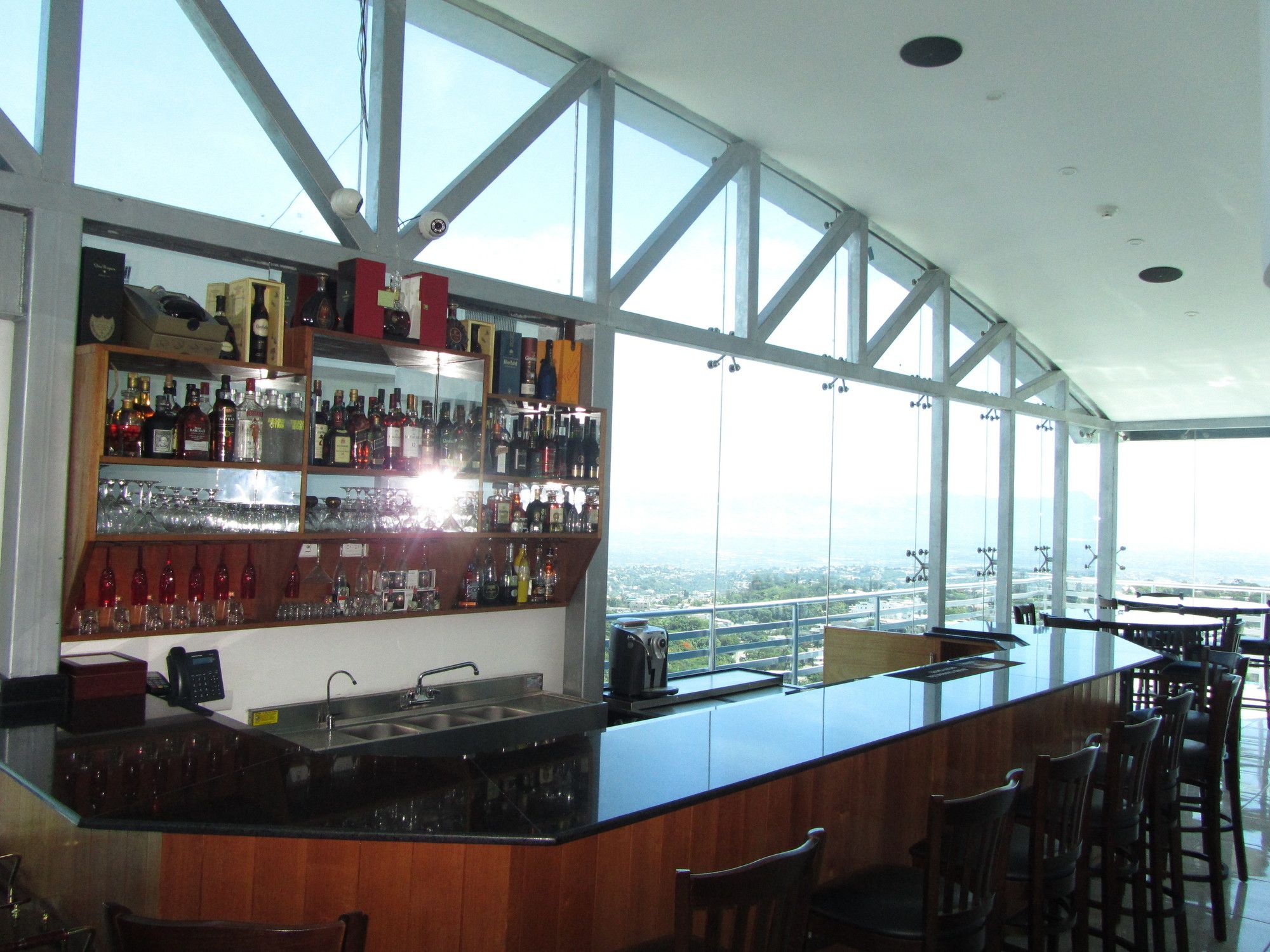 Фото Gala Tower Condo & Hotel