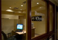 Фото Crowne Plaza Tulsa - Southern Hills