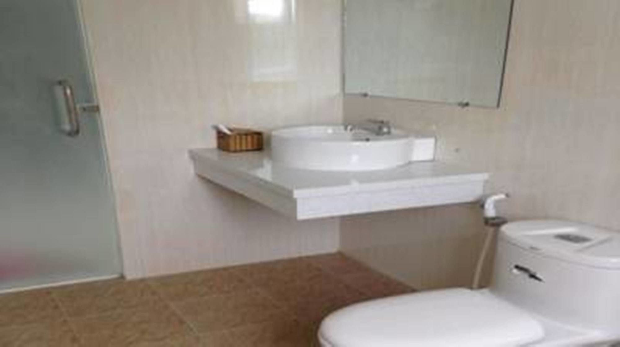 Фото Hoa Phong Hotel