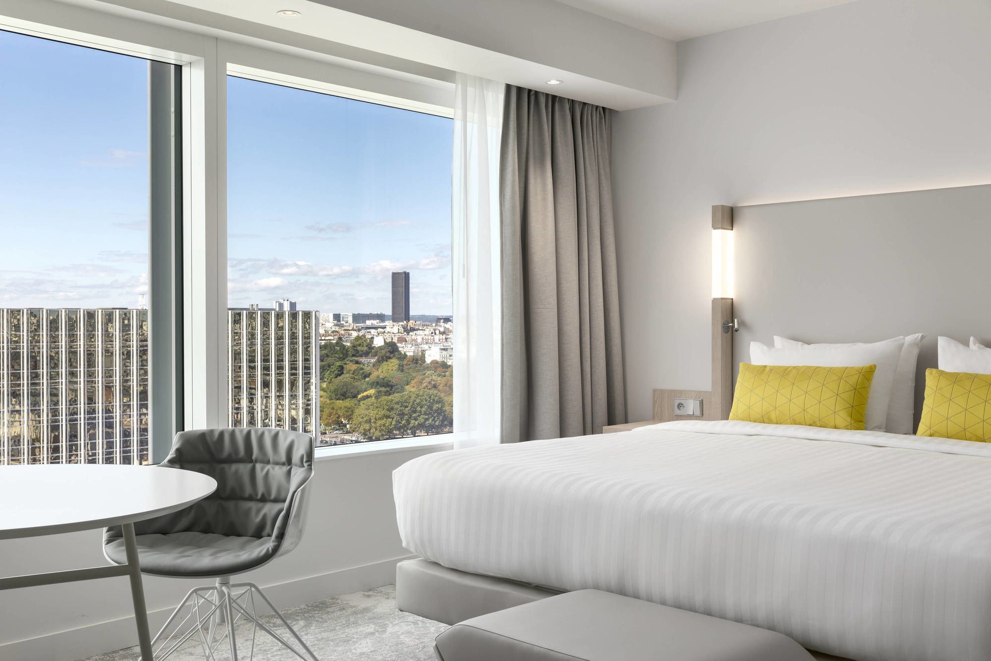 Фото Courtyard by Marriott Paris Gare de Lyon