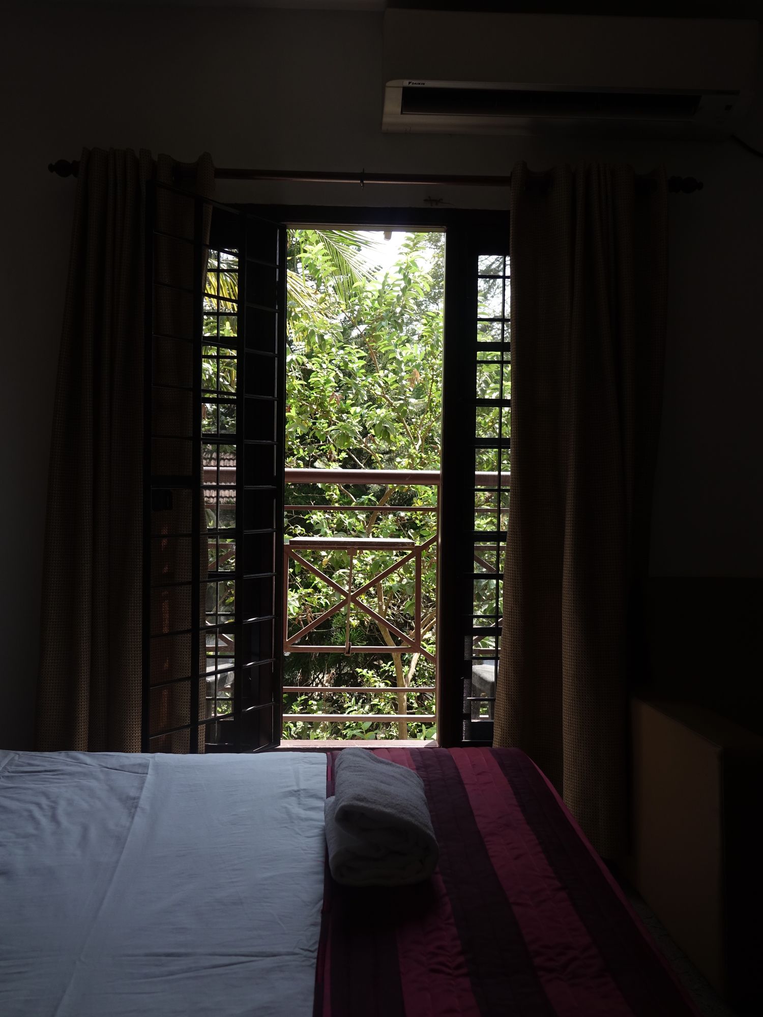 Фото Fortkochi Beach Inn