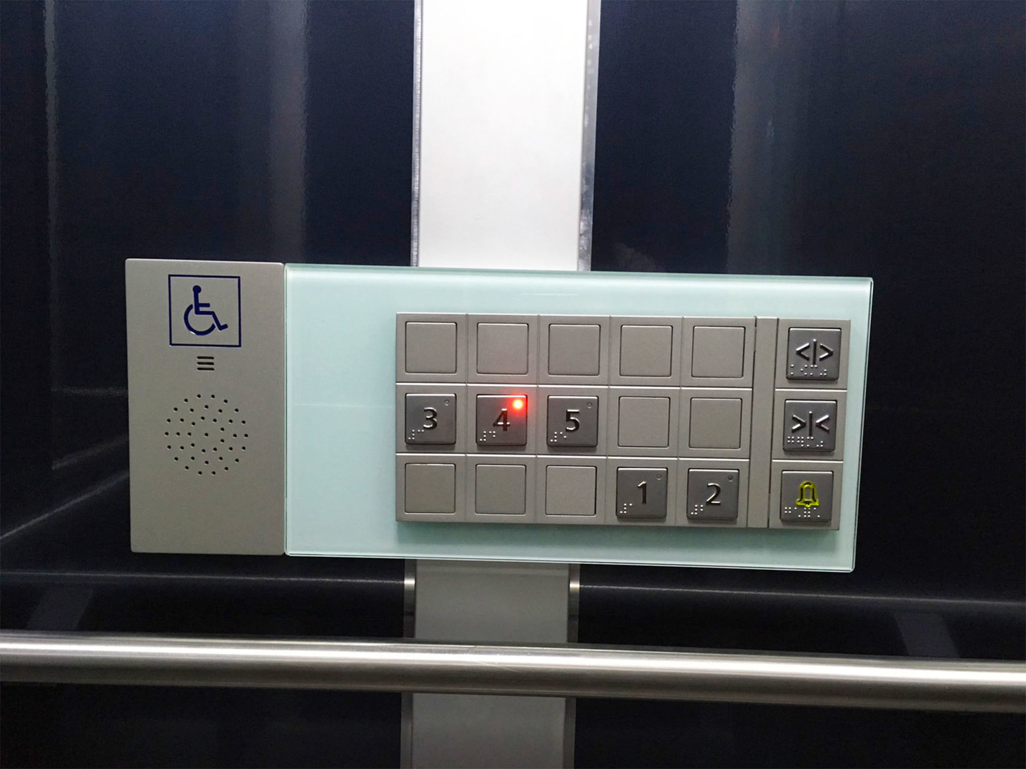 Фото The Coconut Hotel