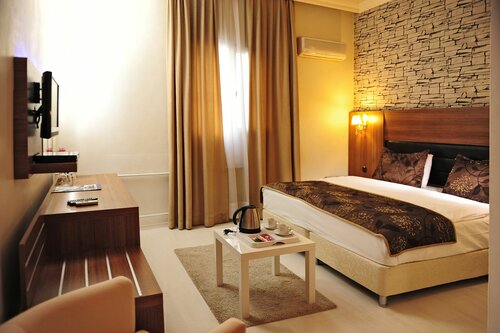 Гостиница Tanik Hotel в Конаке