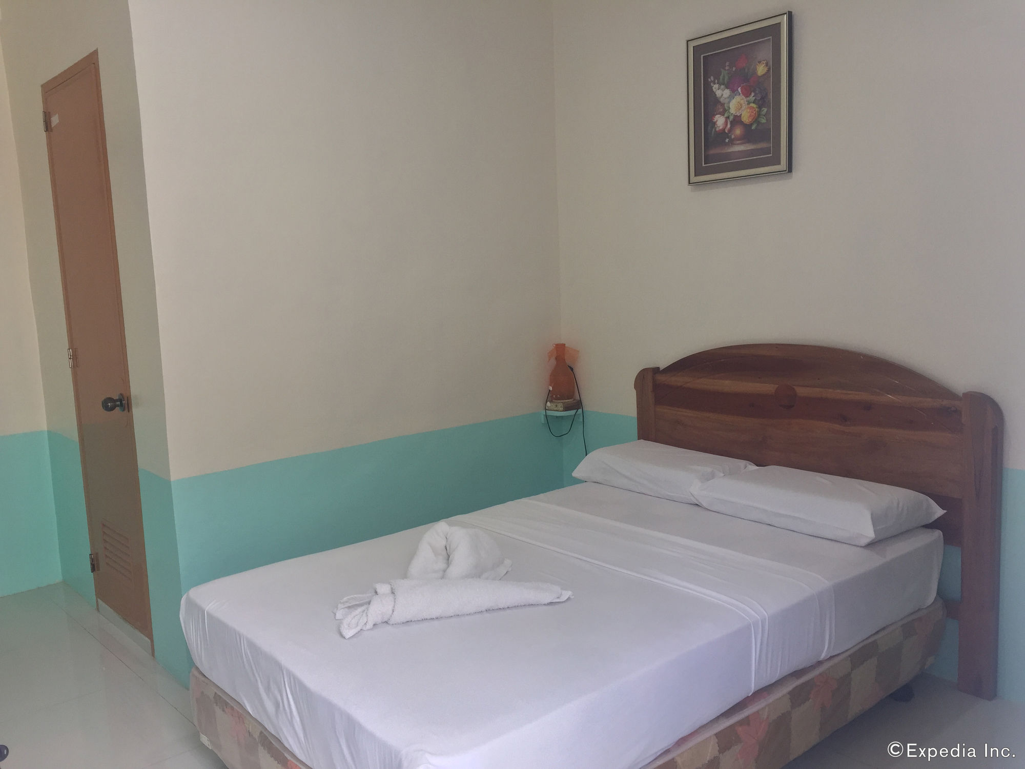 Фото Oyo 725 Richdel Resort Hotel