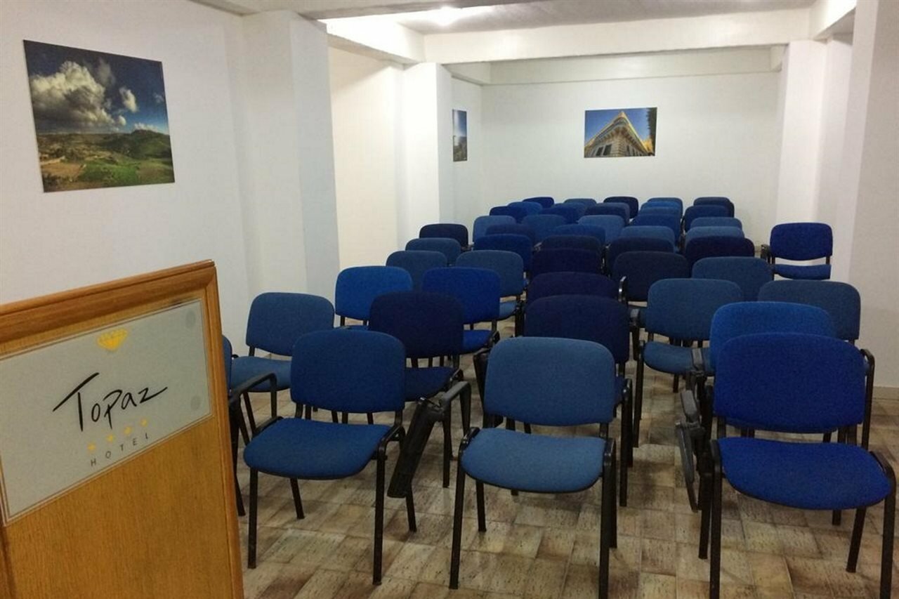 Фото Topaz Hotel