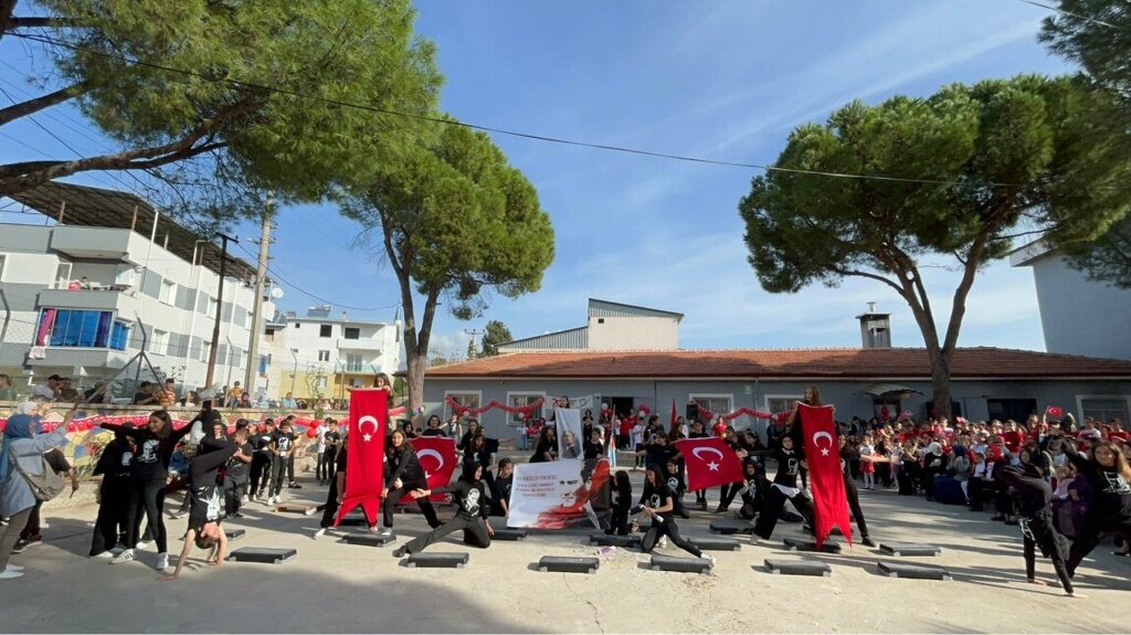 Primary school Ornekkoy Martyr Incekara Primary School, Kemalpasa, photo