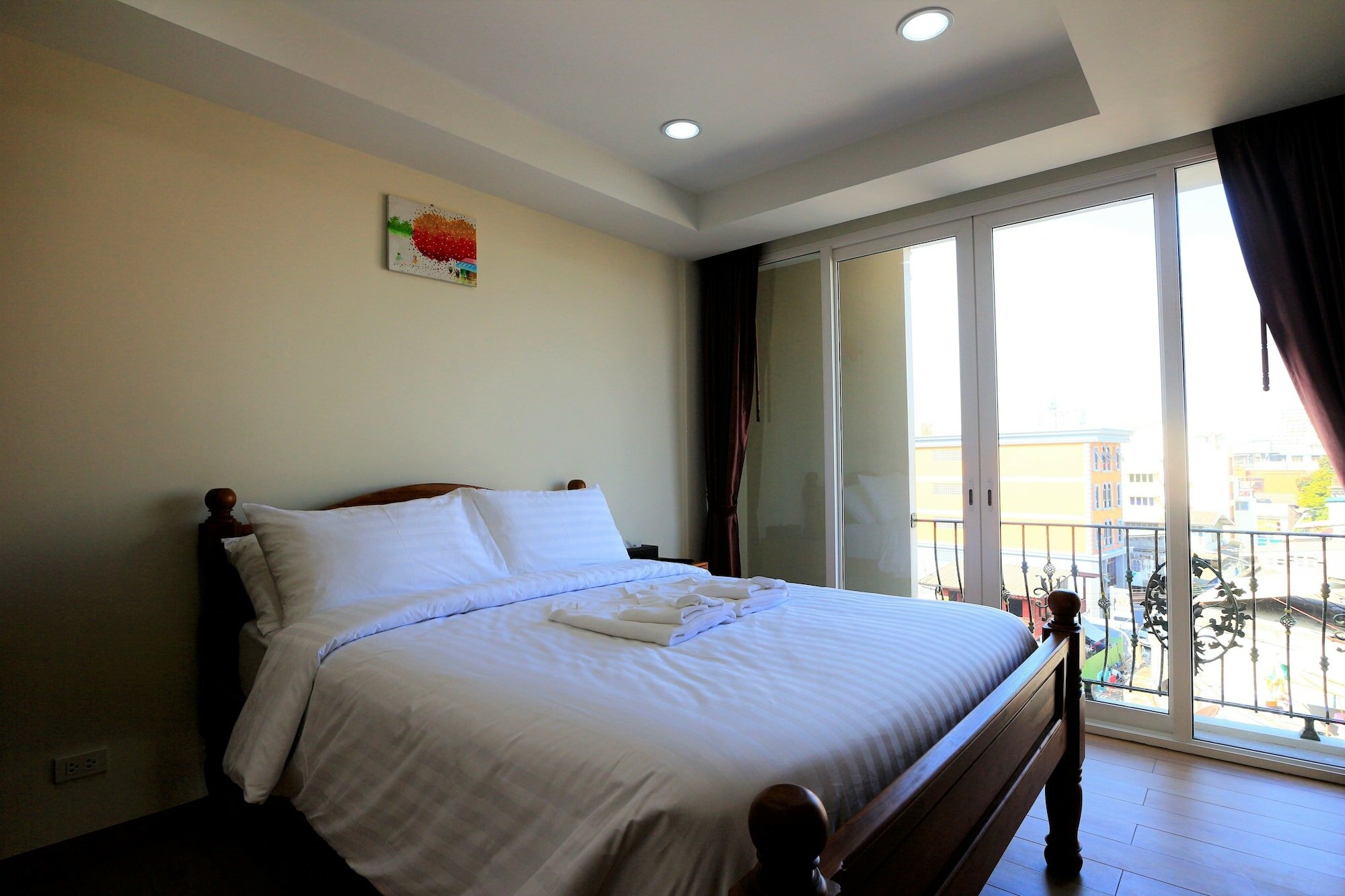 Фото Royale 8 Ville 