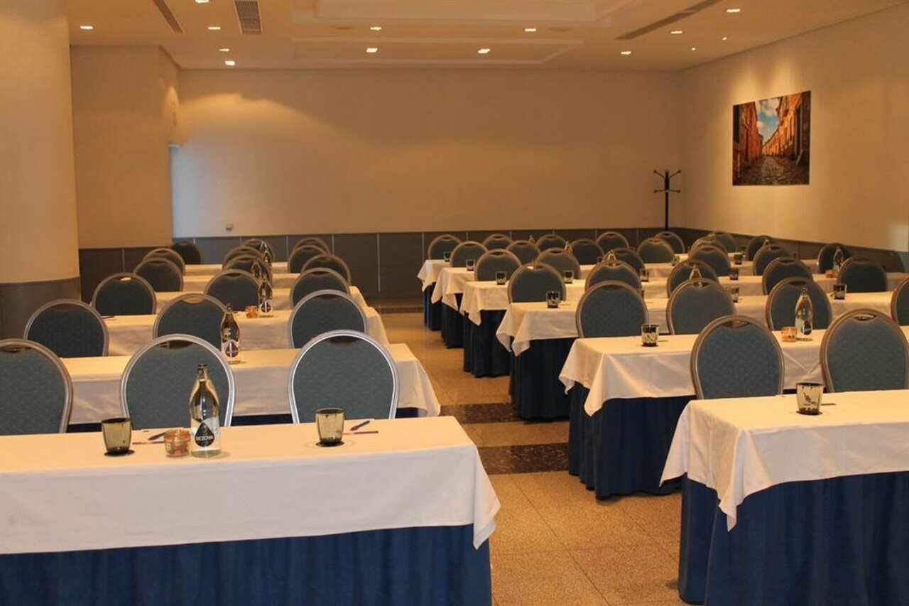 Фото Hotel Leon Camino Affiliated by Melia