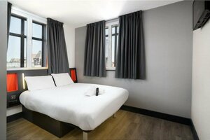 Гостиница EasyHotel Cardiff