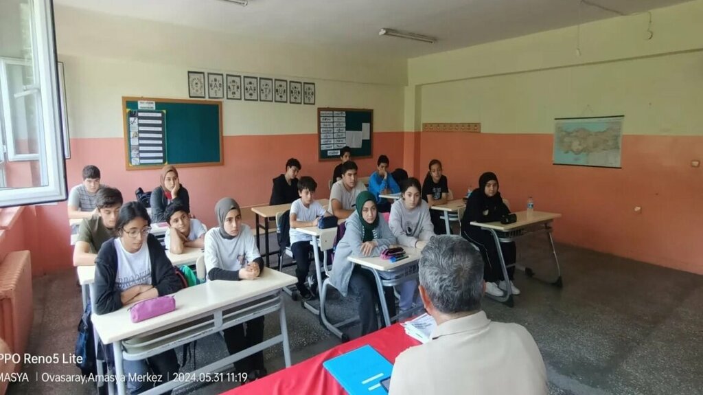 School Ovasaray Middle School, Amasya, photo