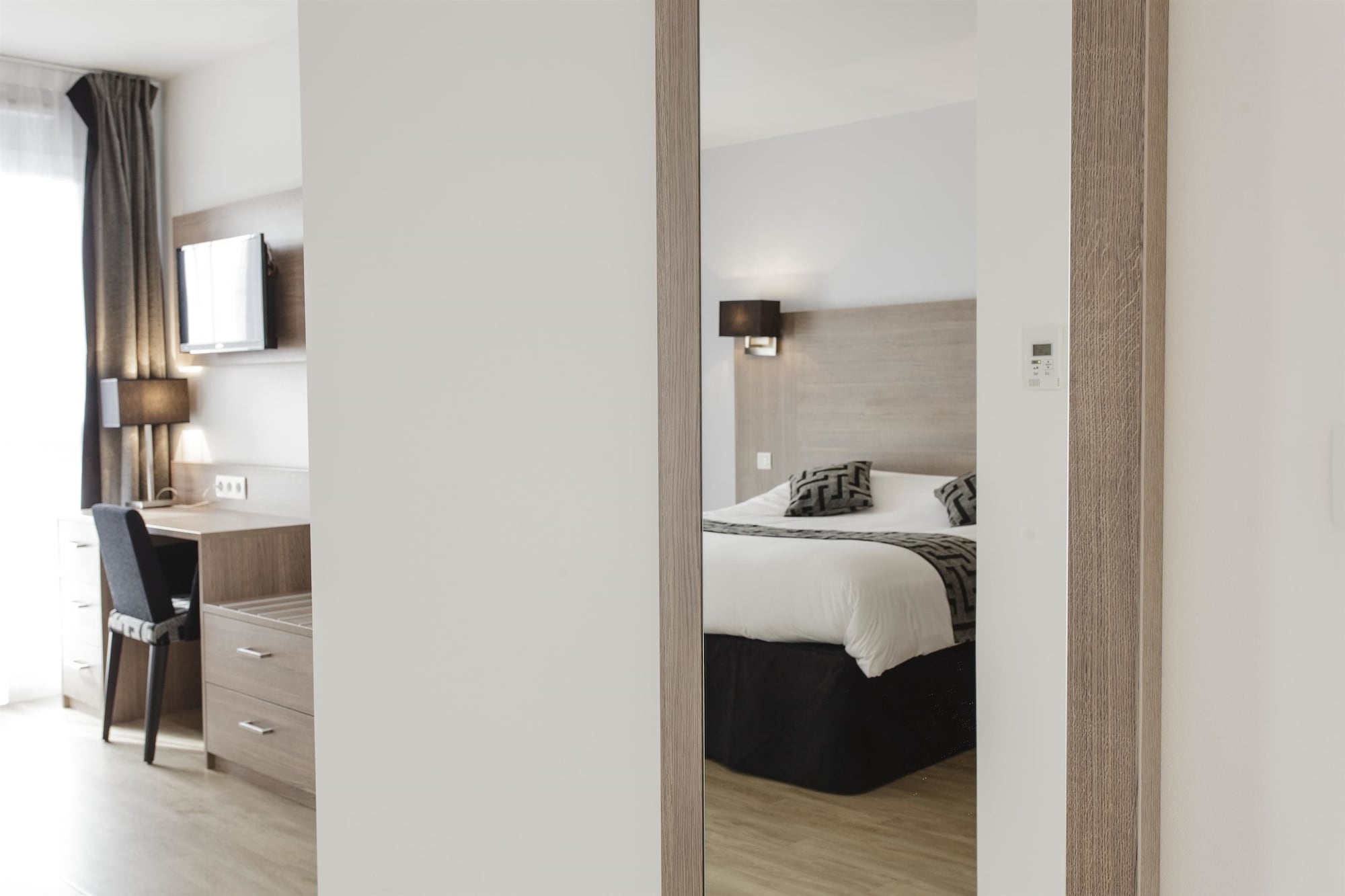 Фото Tulip Inn Massy Palaiseau Residence