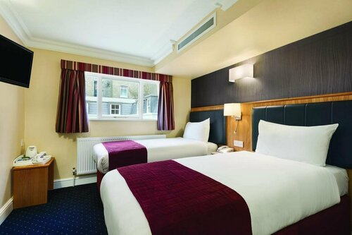 Гостиница Days Inn London Hyde Park в Лондоне