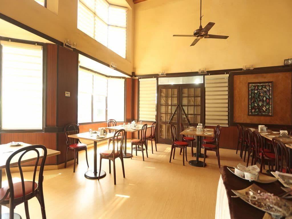 Фото Nirula's Hotel