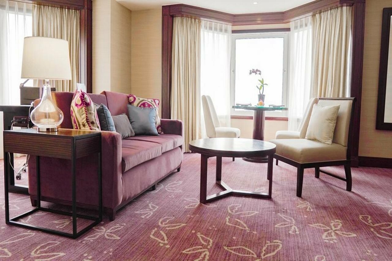 Фото Diamond Hotel Philippines