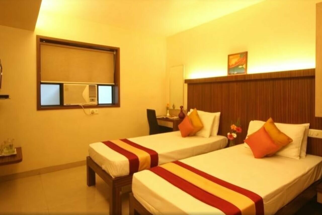 Фото Hotel Ratna Palace Residency