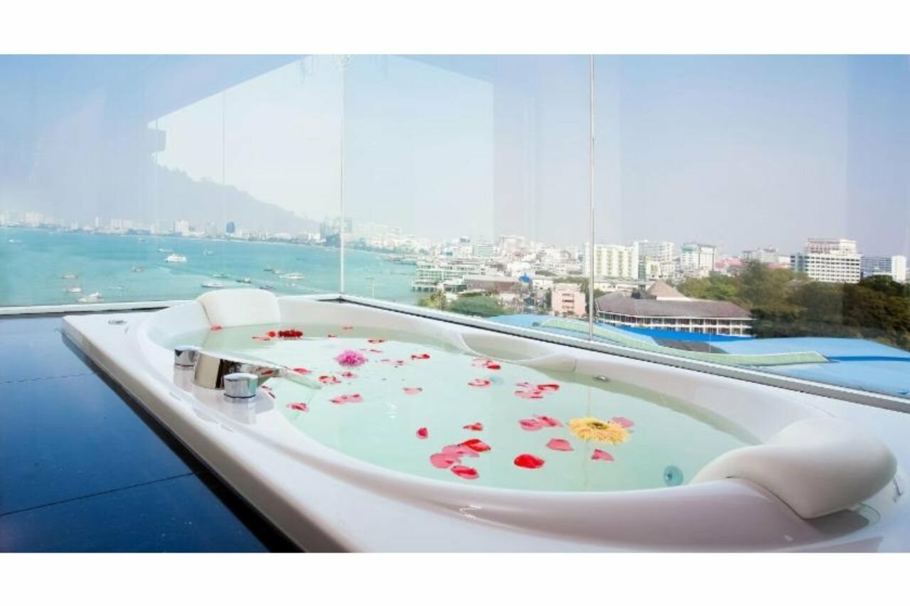 Фото Balihai Bay