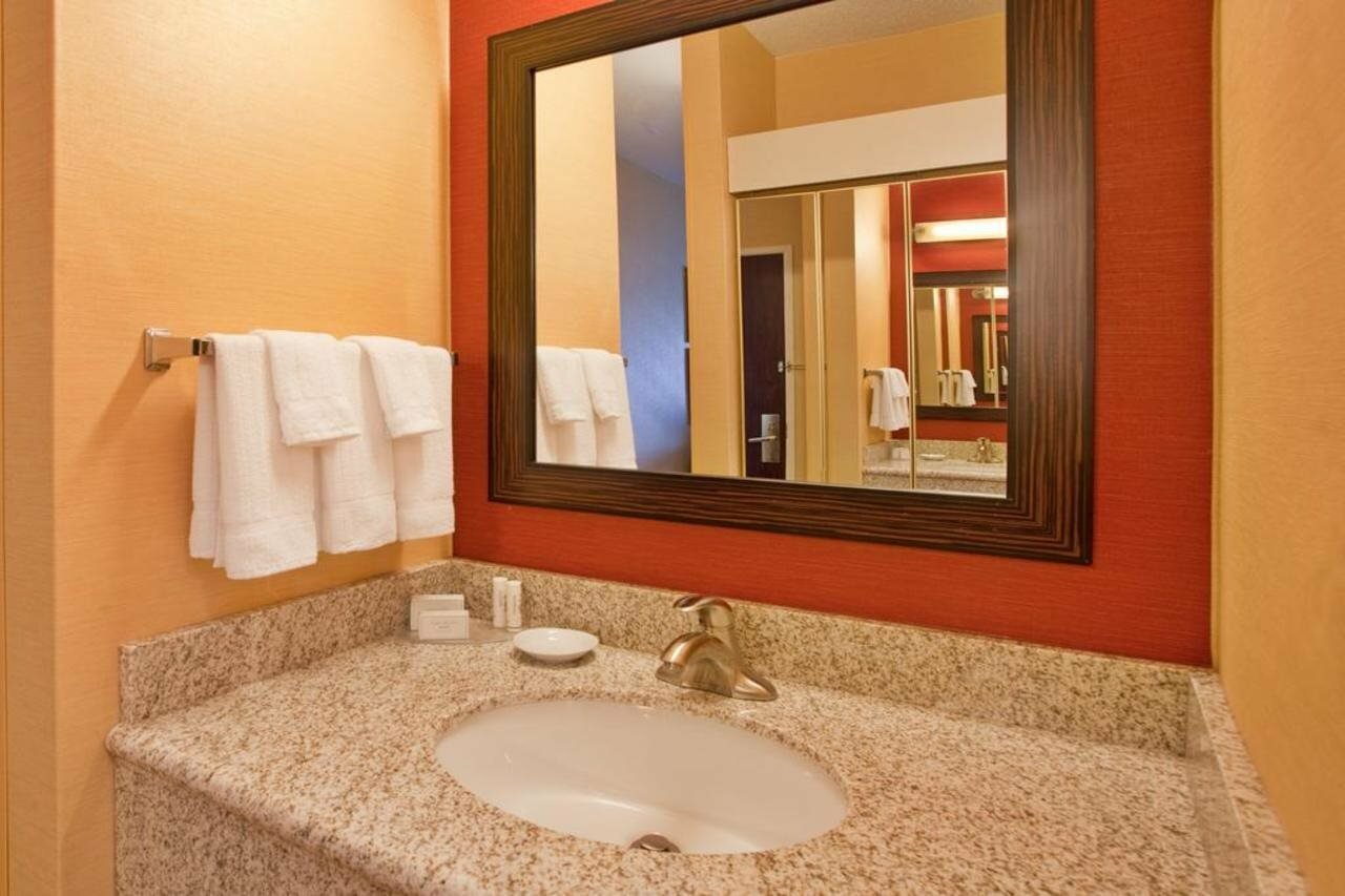 Фото Courtyard by Marriott Chicago Southeast/Hammond