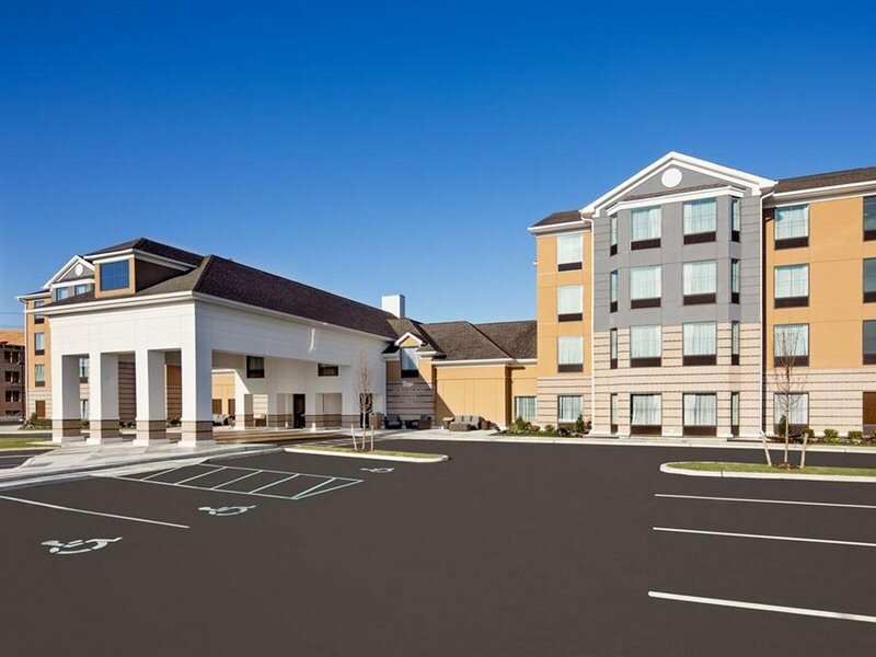 Фото Homewood Suites by Hilton Ronkonkoma