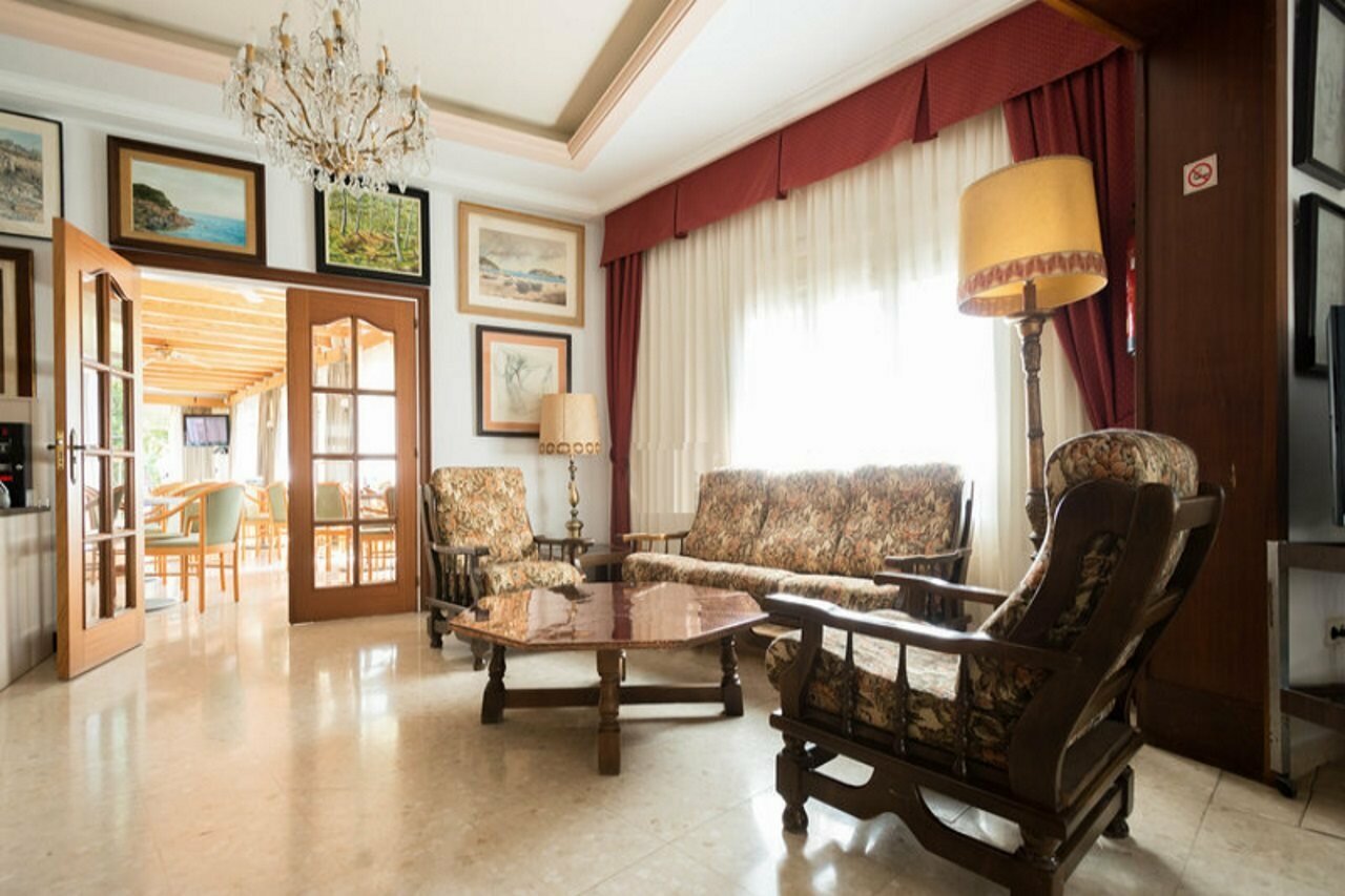 Фото Hotel GHT Neptuno Tossa & VENUS SPA