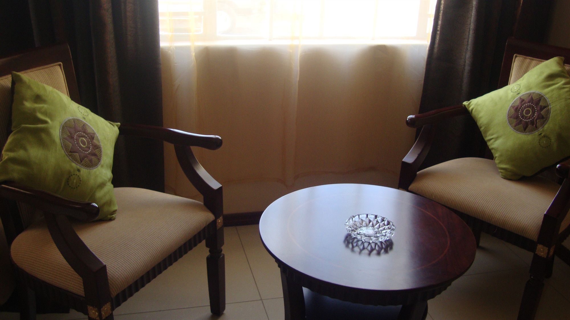 Фото Riverside Hotel and Conference Centre