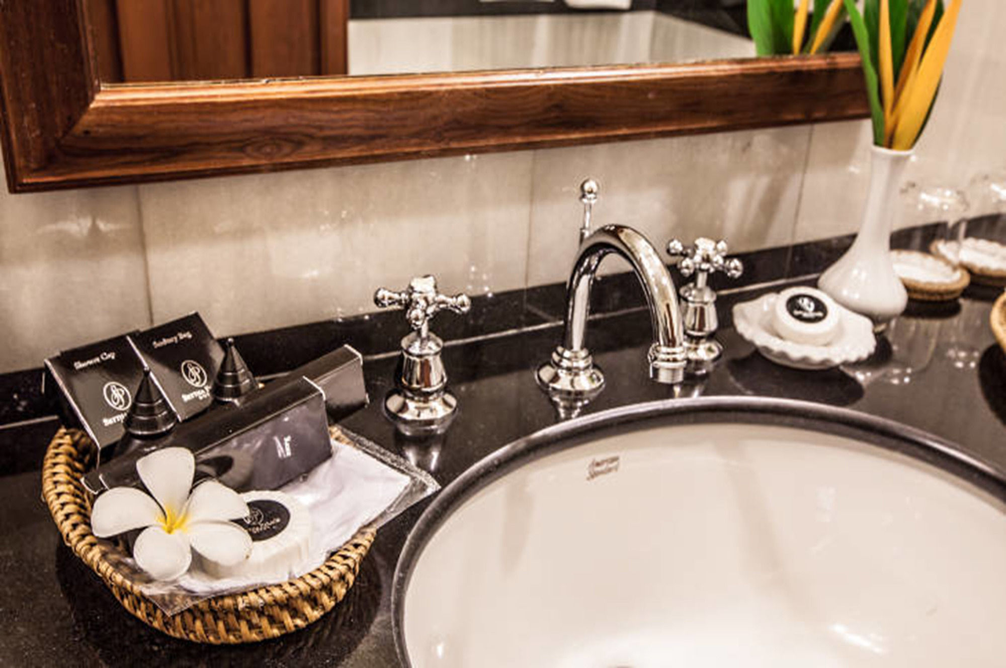 Фото Settha Palace Hotel