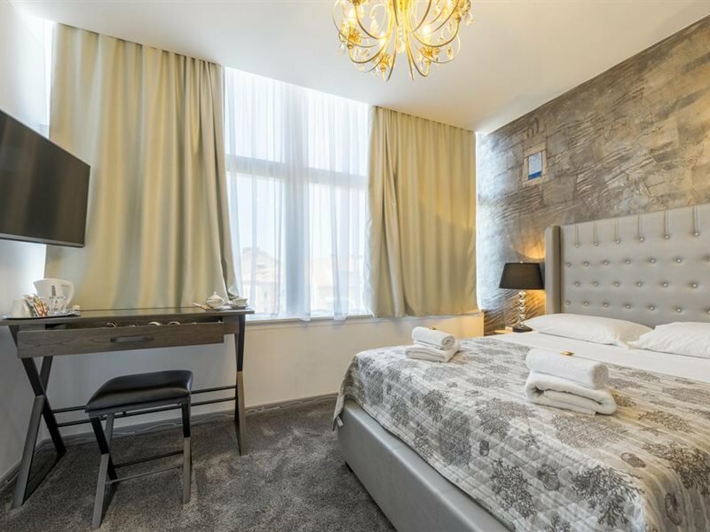 Фото отеля 2