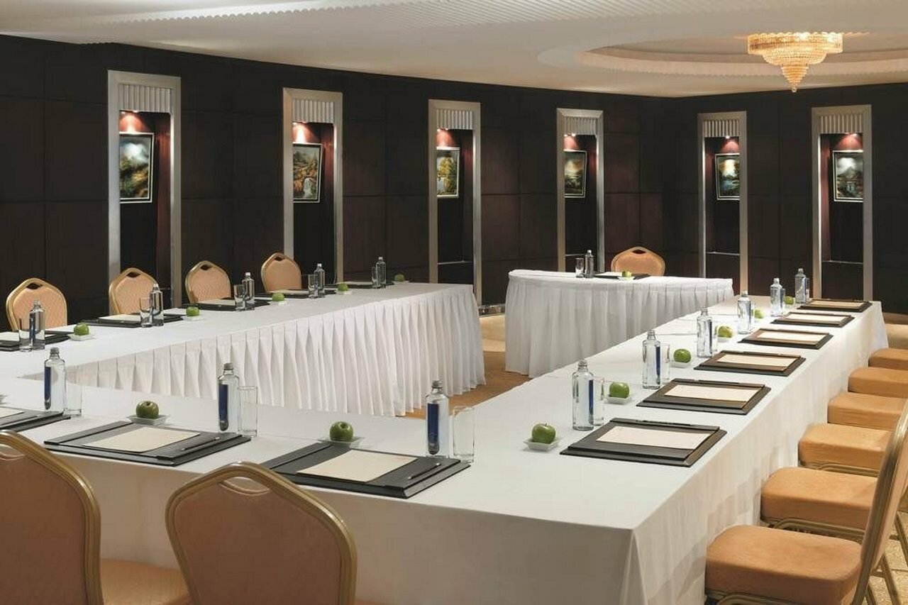 Фото Movenpick Hotel Qassim