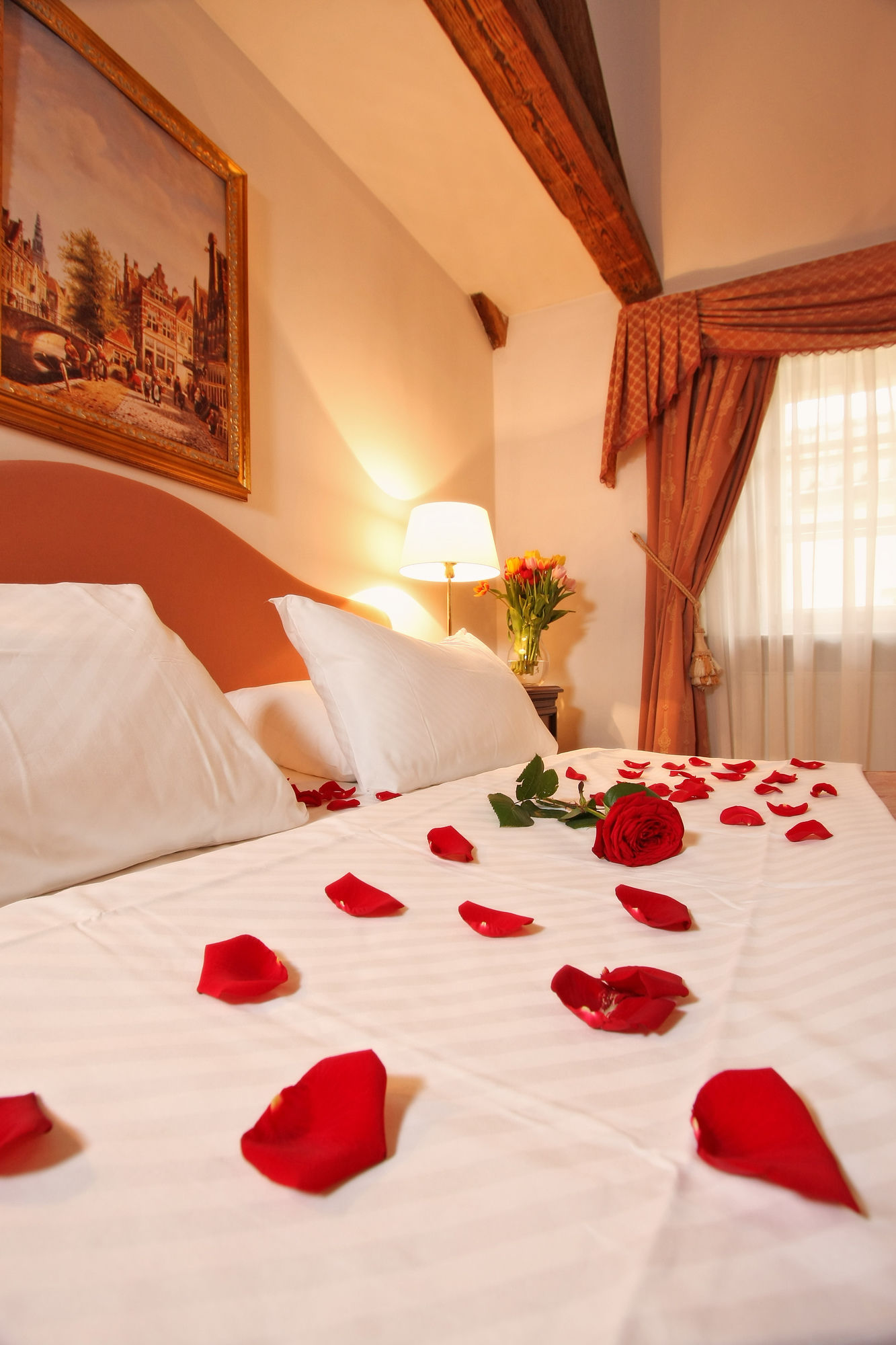 Фото Chateau 9 Apartments by Adrez Living