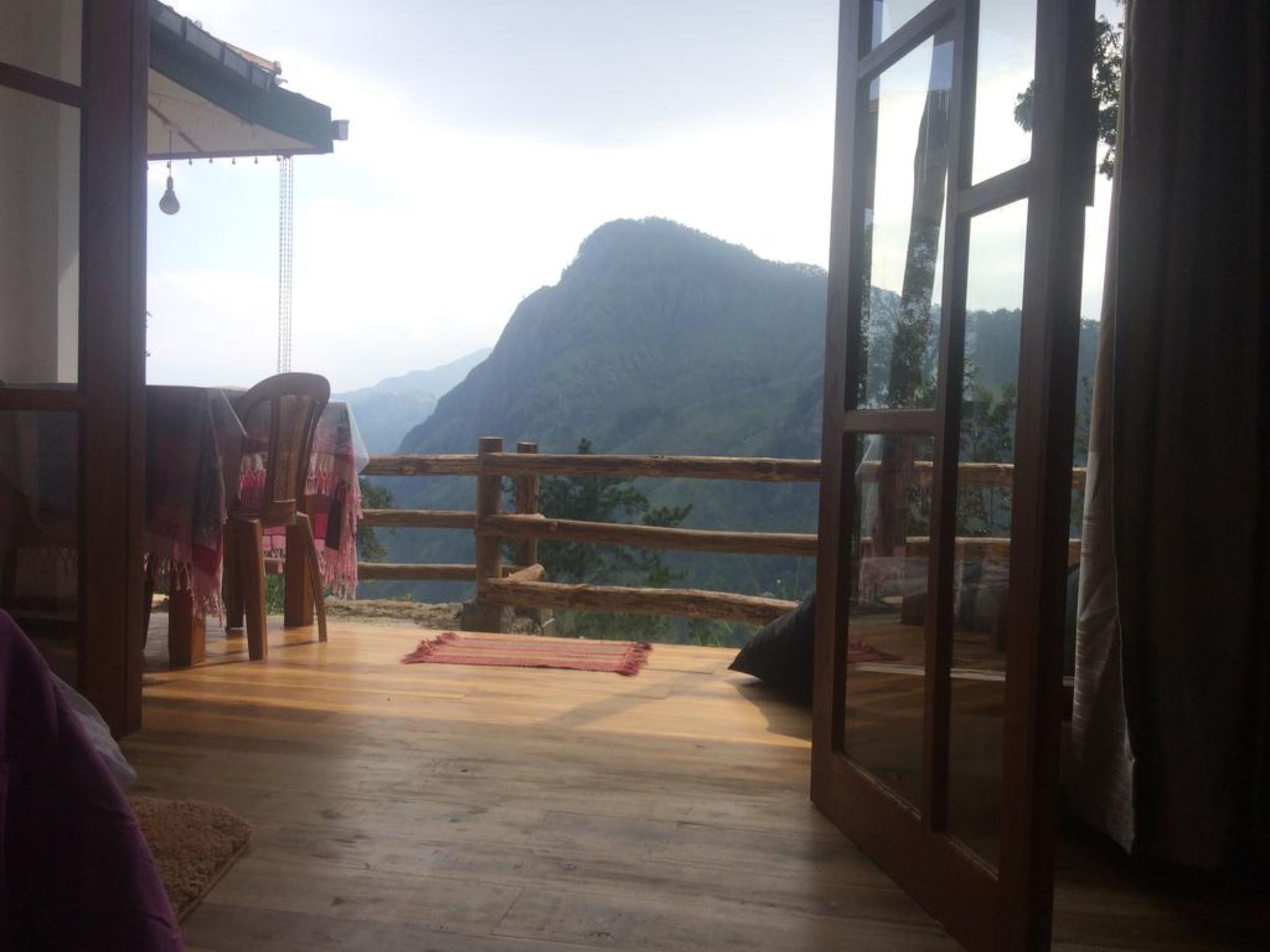 Фото Ella Ridge View Holiday Inn