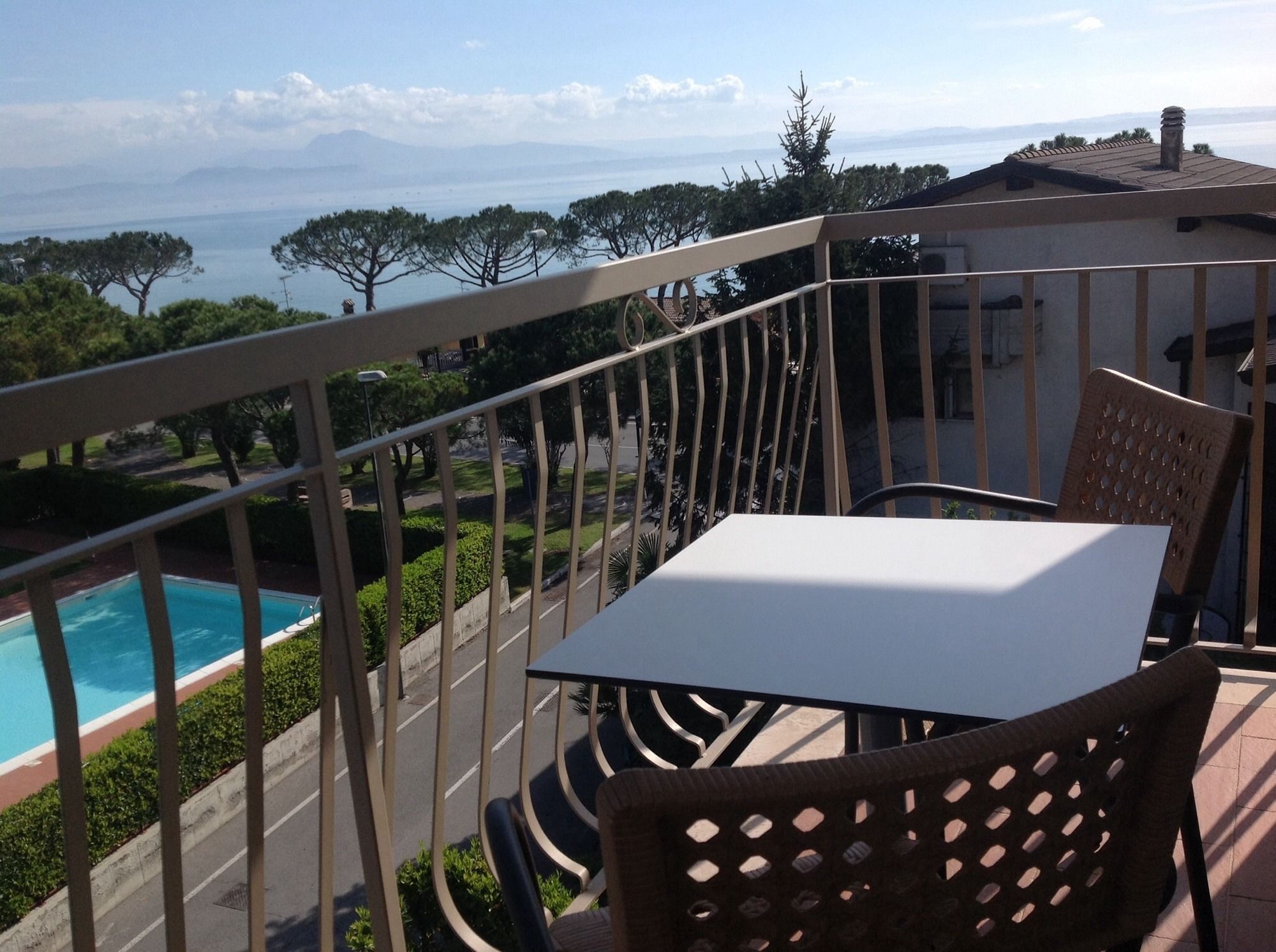 Фото Hotel Villa Rosa