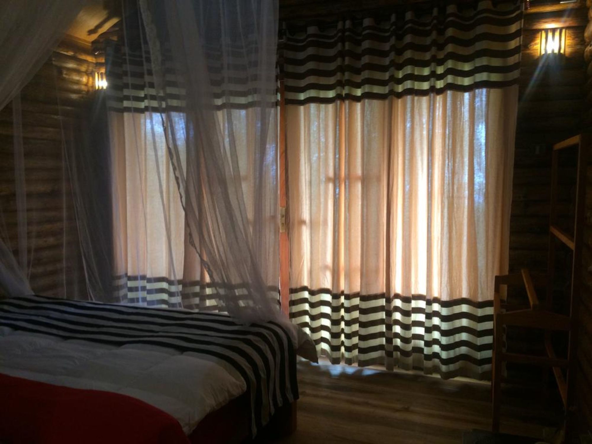 Фото Ella Ridge View Holiday Inn